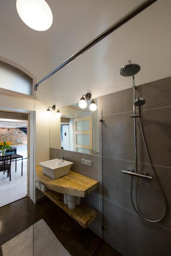 Stylish Studio Apartment In The Heart Of Riga Exteriér fotografie